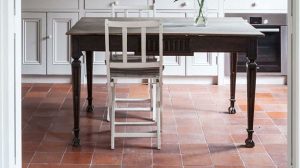 Sol en terre cuite avec carrelage rouge